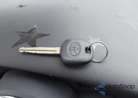 2005 Toyota Matrix из США, поврежденный, VIN 2T1KR32E85C422605